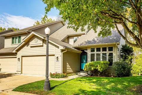 3009 Fox Hollow Cir, Des Moines, IA 50321