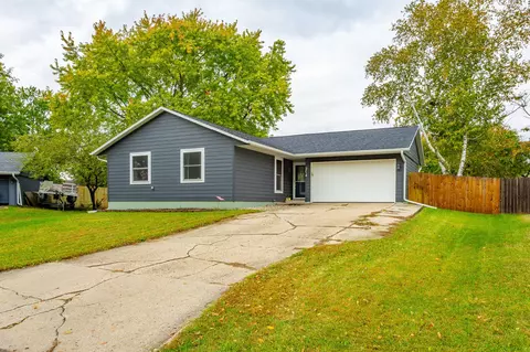 214 NW Bayberry Ln, Ankeny, IA 50023