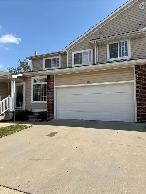 5482 Longview Ct #6, Johnston, IA 50131
