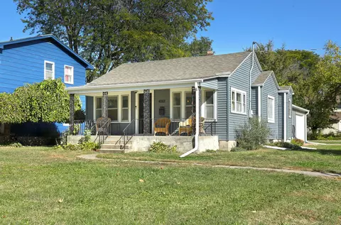 4001 42nd St, Des Moines, IA 50310