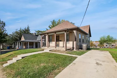 1925 Francis Ave, Des Moines, IA 50314