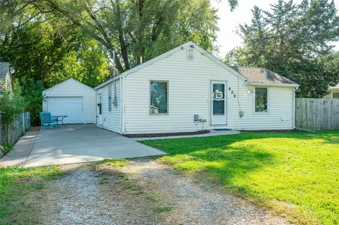 606 Marion St, Des Moines, IA 50315