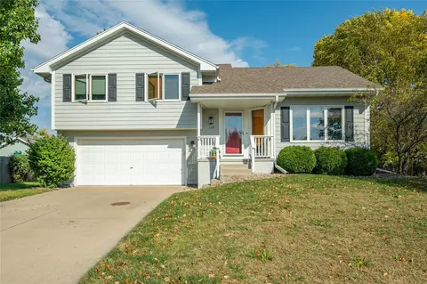 115 Windfield Pkwy, Waukee, IA 50263