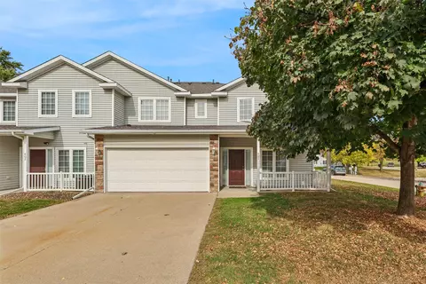 500 N Valley Dr #401, Des Moines, IA 50312