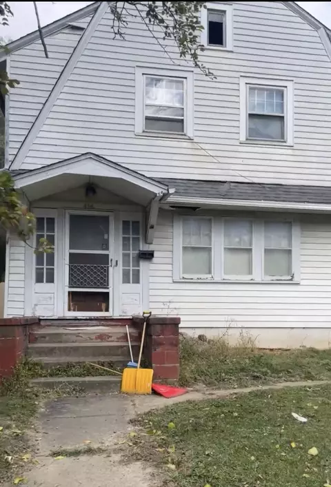 414 E Sheridan Ave, Des Moines, IA 50313