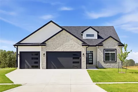 3610 NE 12th St, Ankeny, IA 50021