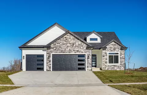 3610 NE 12th St, Ankeny, IA 50021