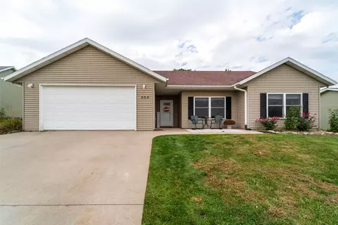 404 Crestview Dr, Le Grand, IA 50142