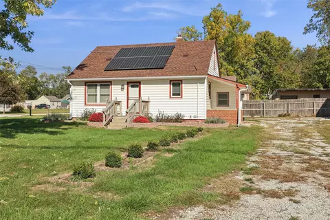 6465 NW 56th St, Johnston, IA 50131