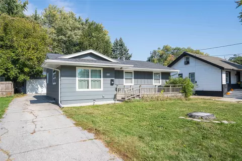 1223 Emma Ave, Des Moines, IA 50315