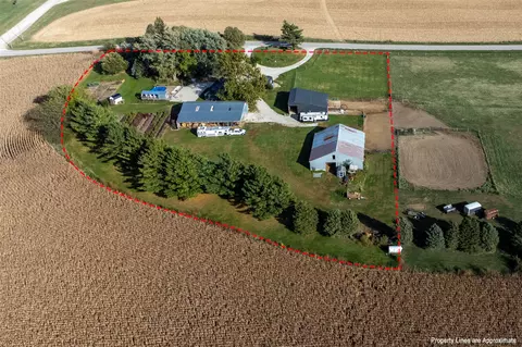 2458 SE 124th St, Runnells, IA 50237