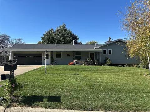 503 Reynolds Rd, Marshalltown, IA 50158