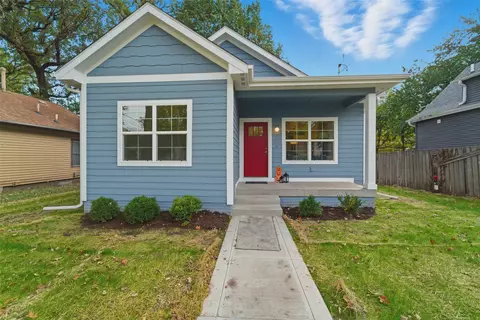 914 Douglas Ave, Des Moines, IA 50313