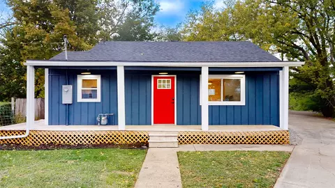 549 W 10th St N, Newton, IA 50208