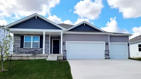 440 Creekview Ave, Polk City, IA 50226