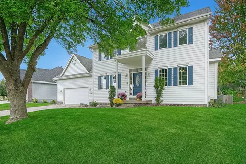 5783 Beechtree Dr, West Des Moines, IA 50266