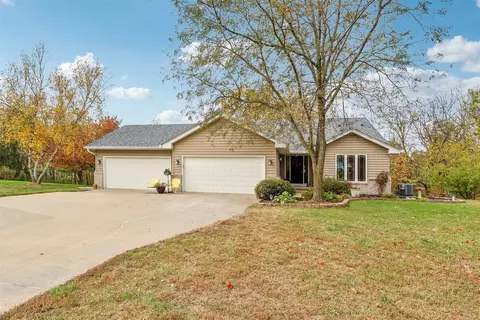 6944 123rd Ln, Indianola, IA 50125