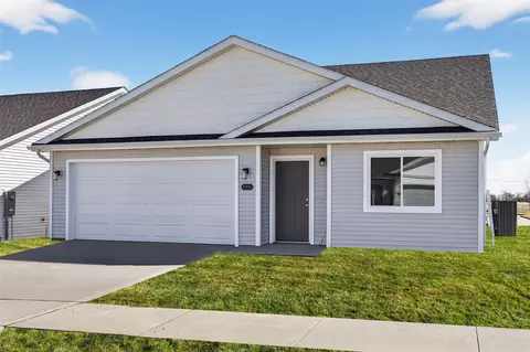 2306 Legacy Dr, Norwalk, IA 50211