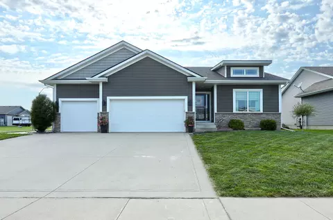 1202 NW Orchard Dr, Ankeny, IA 50023
