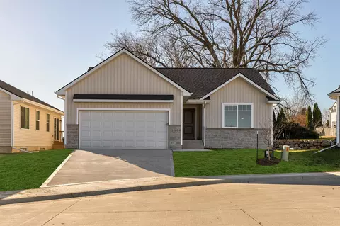 1000 Commons Ct, Carlisle, IA 50047