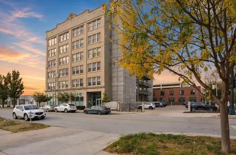 112 11th St #503, Des Moines, IA 50309