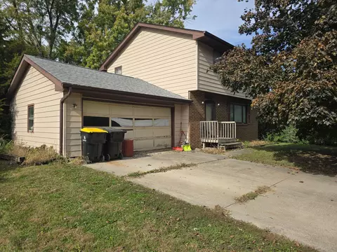 1000 3rd St, Waukee, IA 50263