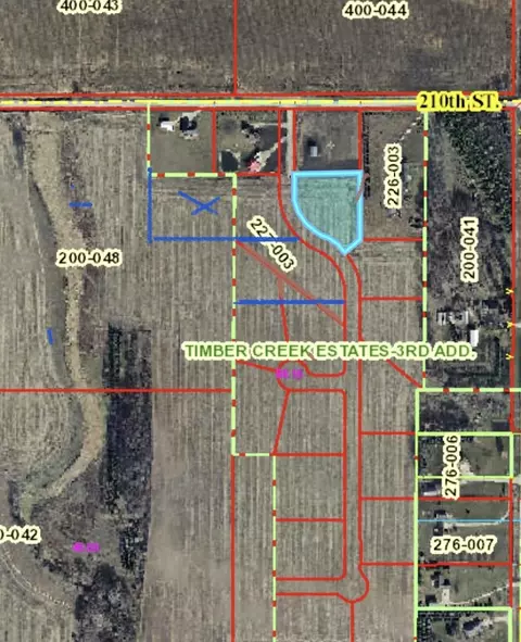 21165 Woodridge Ln, Shell Rock, IA 50670