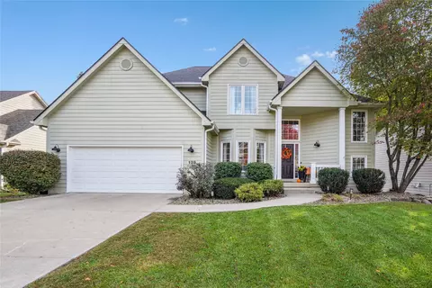 139 56th St, West Des Moines, IA 50266