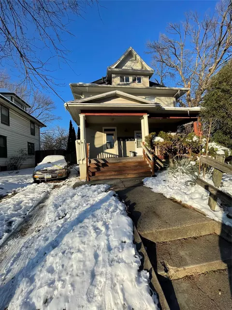 2303 Carpenter Ave, Des Moines, IA 50311