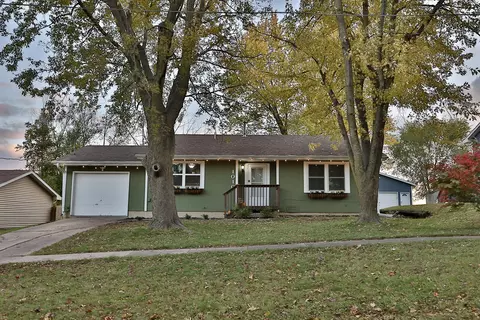 1010 E Washington St, Knoxville, IA 50138