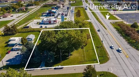1141 N Shadyview Blvd, Pleasant Hill, IA 50327