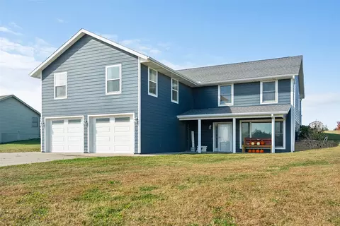 109 Dawn Ave, Monroe, IA 50170
