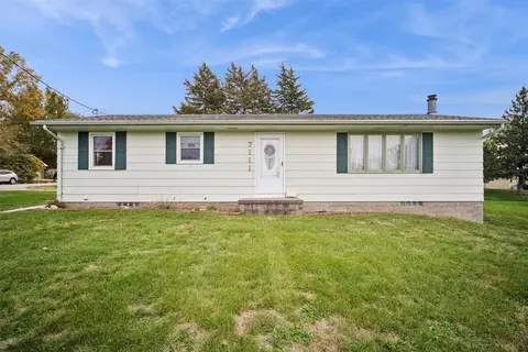 7111 NW 22nd St, Ankeny, IA 50023