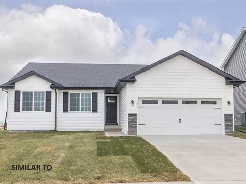 504 N 20th St, Indianola, IA 50125