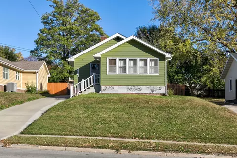 2701 Cornell St, Des Moines, IA 50313