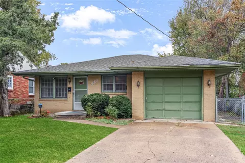 2832 E Grand Ave, Des Moines, IA 50317