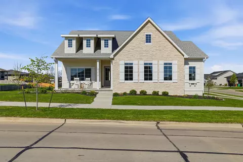 3414 Westgate Pkwy, Clive, IA 50325