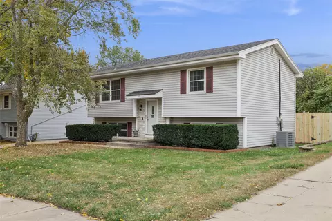 612 NE 5th St, Grimes, IA 50111