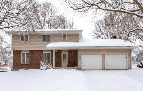 3029 SW 40th St, Des Moines, IA 50321