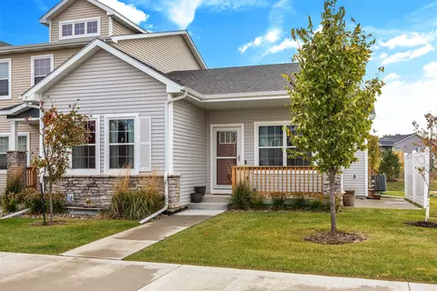 1979 S Warrior Ln, Waukee, IA 50263