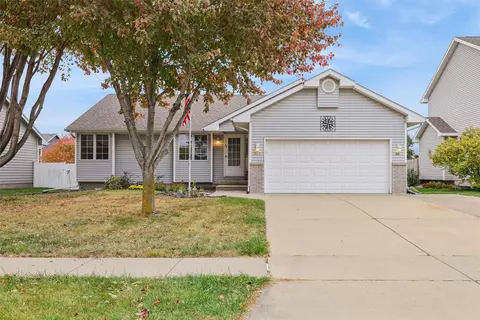 315 Terrace Dr, Waukee, IA 50263