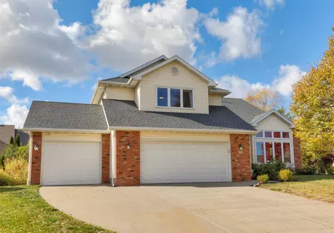614 NW Boulder Brook Dr, Ankeny, IA 50023