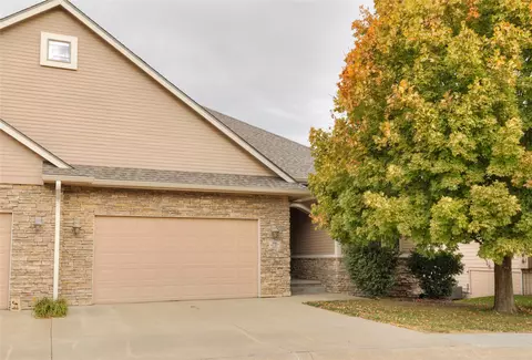 916 NW 20th Ln, Ankeny, IA 50023