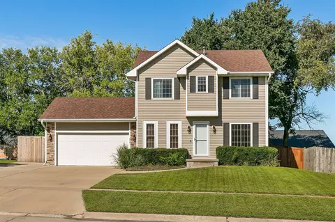 940 Tyler St, Polk City, IA 50226