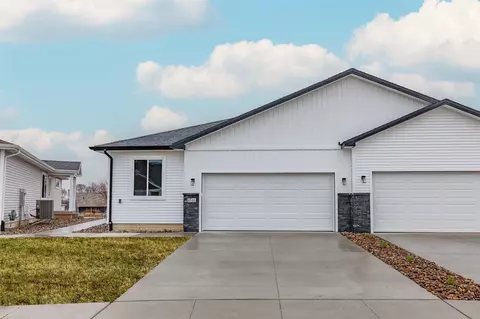 1546 Foxtail Dr SE, Altoona, IA 50009