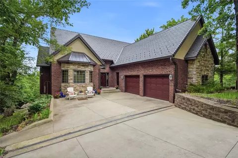 6928 Donahey Dr, Panora, IA 50216
