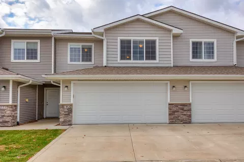 783 NE Macey Way, Waukee, IA 50263