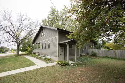 1319 W 4th St S, Newton, IA 50208