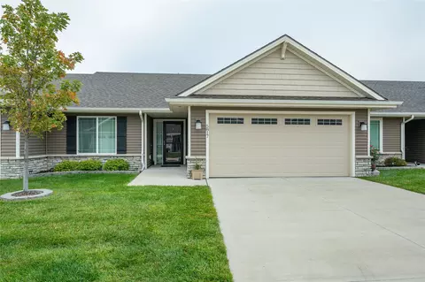 5817 SE 22nd Ct, Des Moines, IA 50320