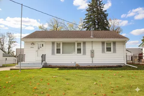 2483 E Douglas Ave, Des Moines, IA 50317